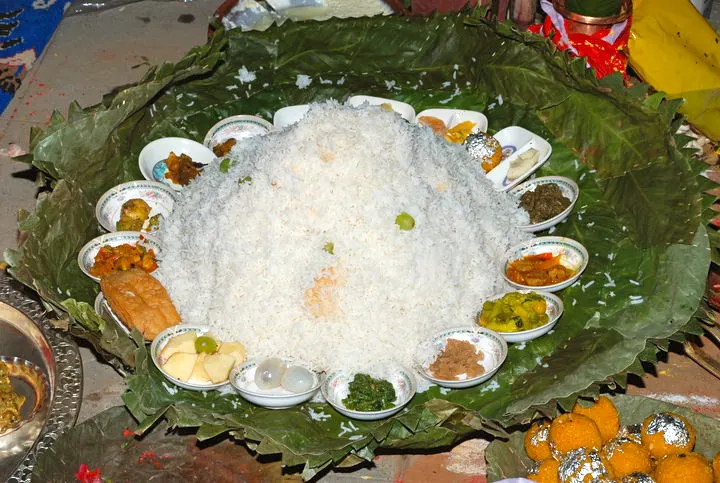 Leaf Plates of Nepal (Tapari, Duna, Bota)