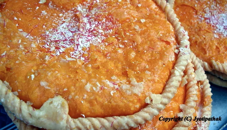 Layered Pastry - a variation of (Khaaja, Fini, Guleo Nimki, Panjabi - खाजा, निम्की, फिनी, गुलीयो-निम्की, पन्जाबी) made especially for Tihar festivals.