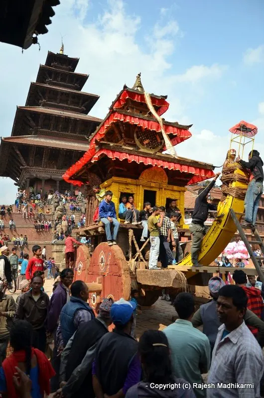 ... everyone is in festive mood ... one hundred different reason to love Nepal's cultural heritage ...