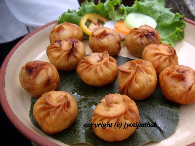 Deep-fried Momo - (तारेको म: म:)