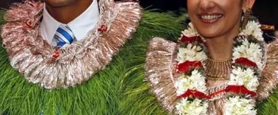 Here is another picture of bride and groom exchanging the auspicious grass garland during marriage ceremony.