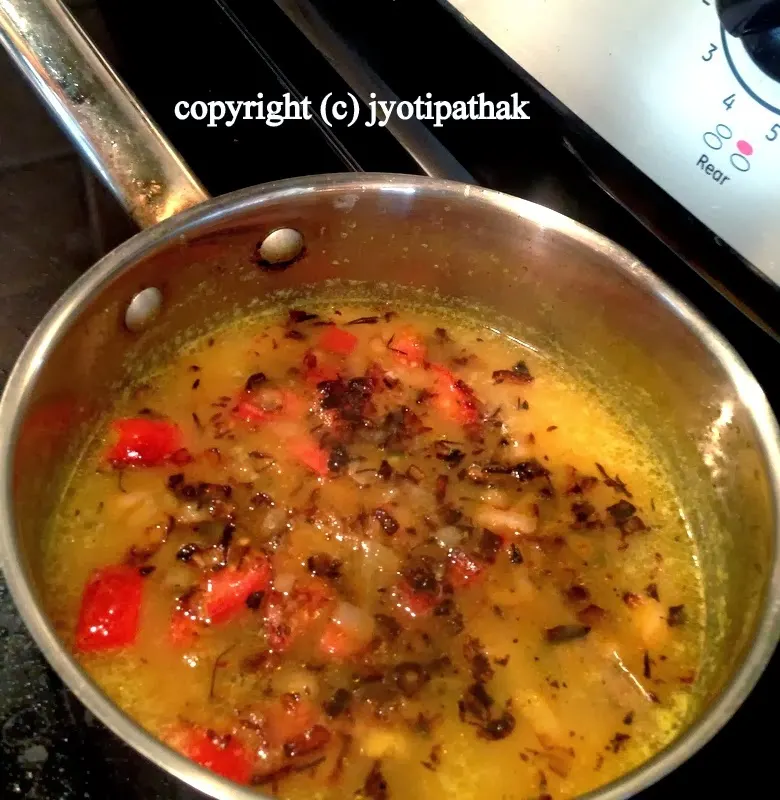 Rahar ko Daal – split yellow pigeon peas (without skins)