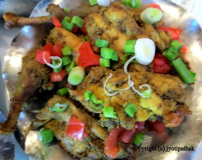 Quail with yogurt and spices (battain dahi masalaa)